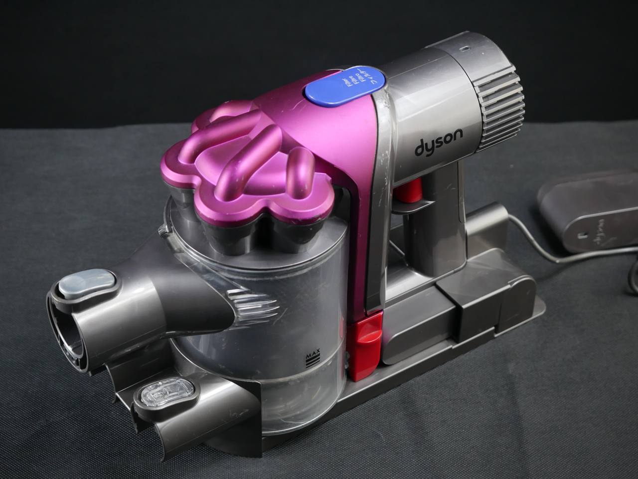 Dyson V5
